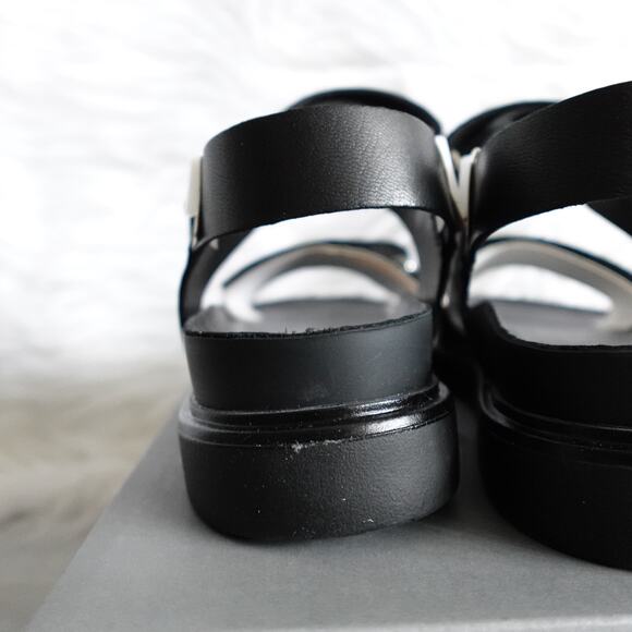 Vagabond Black Erin Strap Sandal - Picture 12 of 14